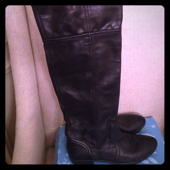 Black Over-the-knee Riding Boots - Picture 1 of 2